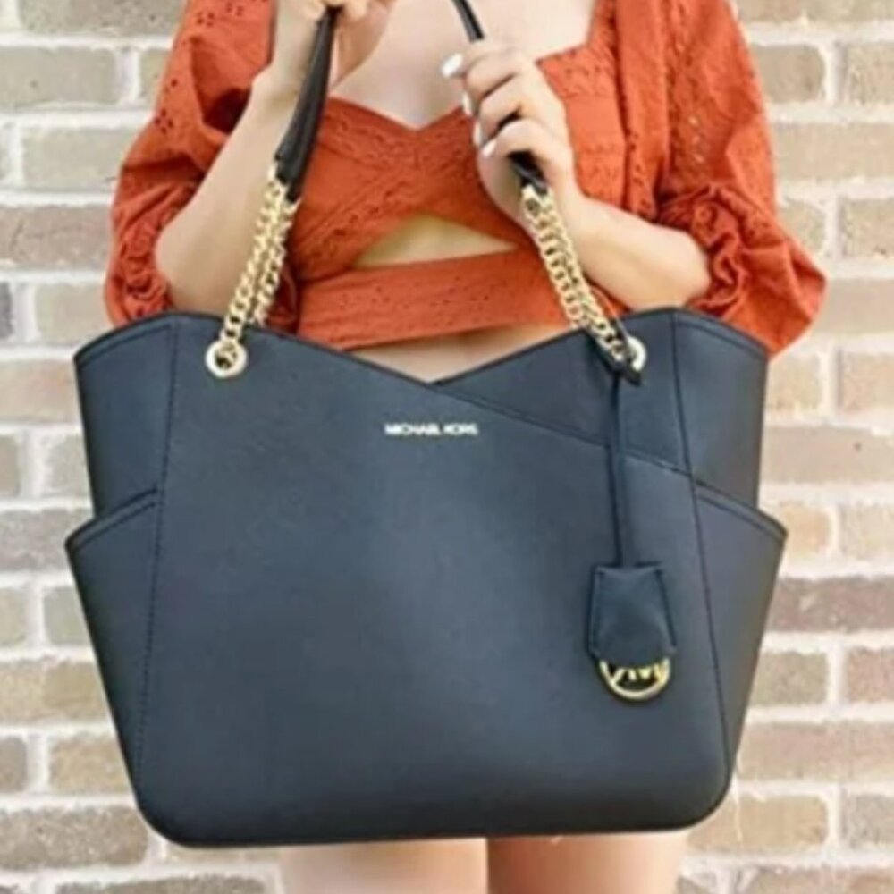 MICHAEL KORS Women’s Jet Set Black Large Saffiano Leather Shoulder Bag NWT